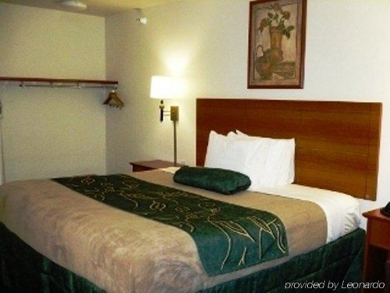 Travelodge By Wyndham Morrill Habitación foto