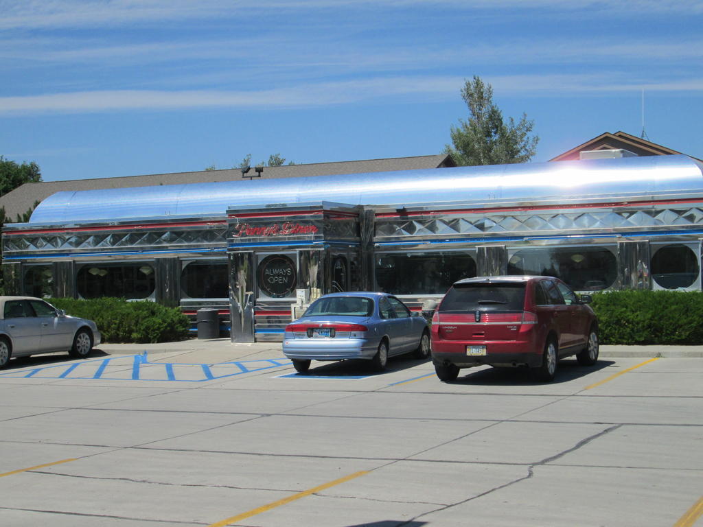 Travelodge By Wyndham Morrill Exterior foto
